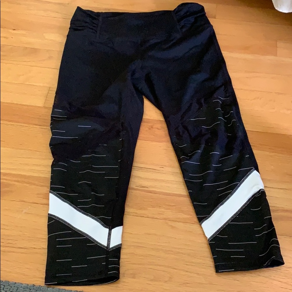 Body language black leggings size M and L